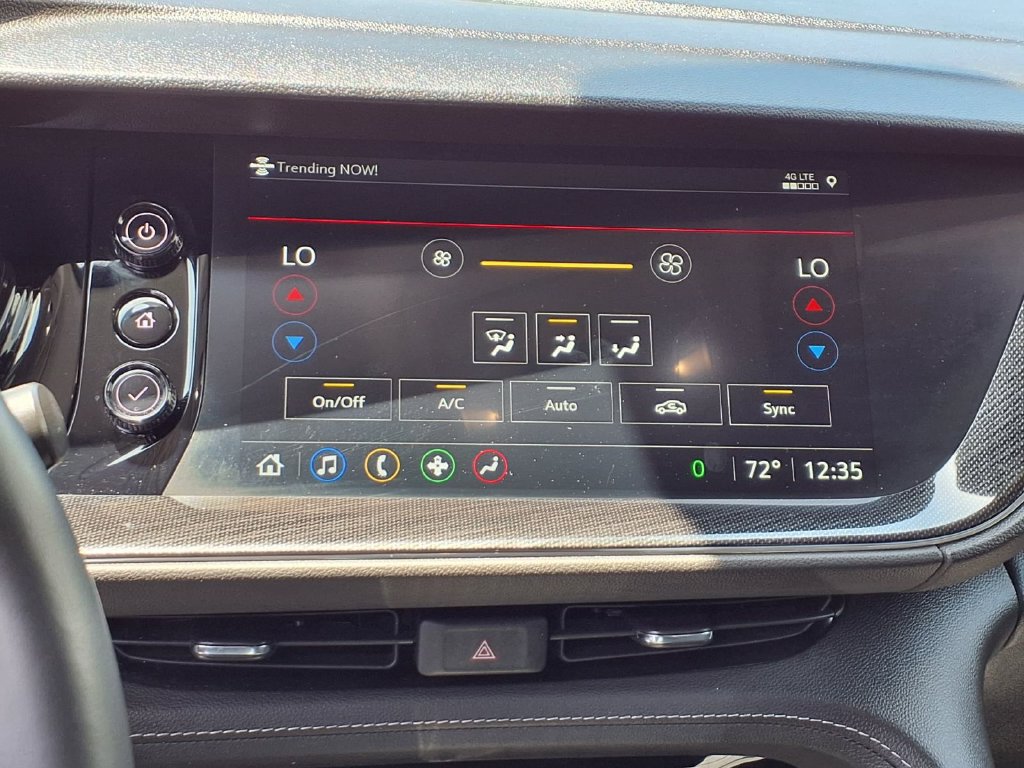 Certified 2023 Buick Envision Preferred FWD image 19