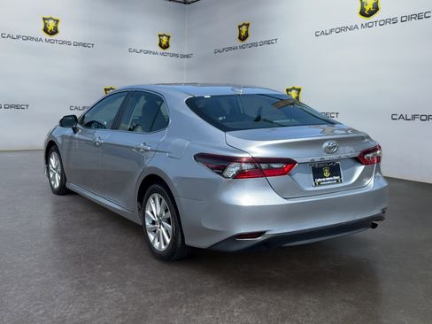 Used 2021 Toyota Camry LE FWD image 3
