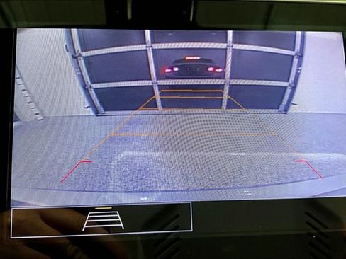 Used 2021 Chevrolet Malibu LS FWD image 14