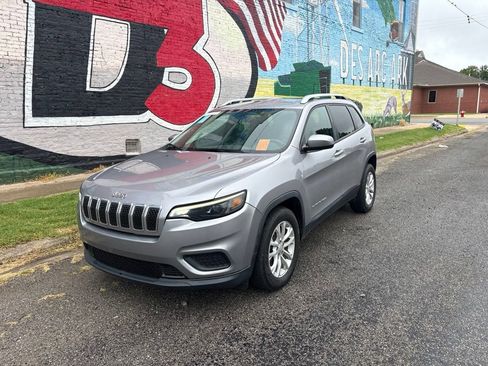 Used 2020 Jeep Cherokee Latitude FWD image 48