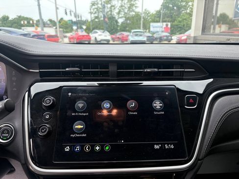 Used 2023 Chevrolet Bolt EUV LT FWD image 29