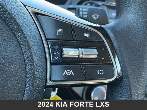 Certified 2024 Kia Forte LXS w/ LXS Technology Package image 22