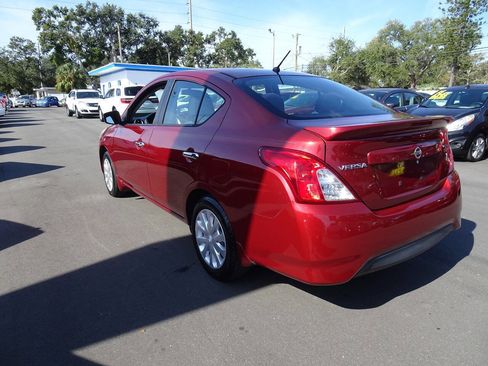 Used 2017 Nissan Versa SV image 6