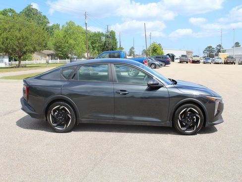 Used 2025 Kia K4 EX FWD image 8