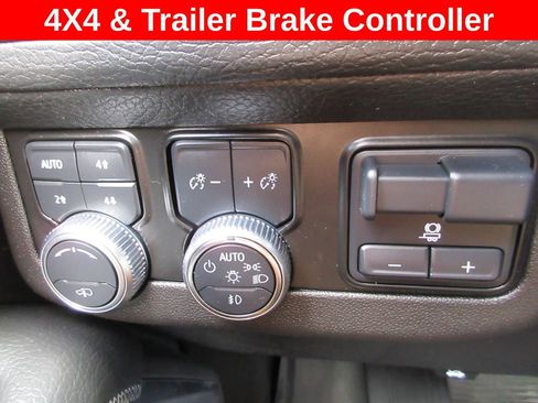 Used 2021 GMC Yukon Denali w/ Denali Ultimate Package AWD/4WD image 23