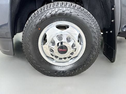 Used 2017 GMC Sierra 3500 Denali w/ Duramax Plus Package AWD/4WD image 34
