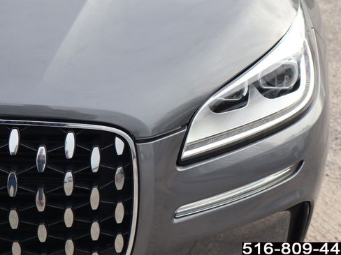 Used 2023 Lincoln Corsair Reserve w/ Equipment Group 201A image 17