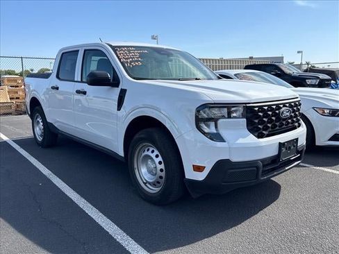 Used 2025 Ford Maverick XL FWD image 1