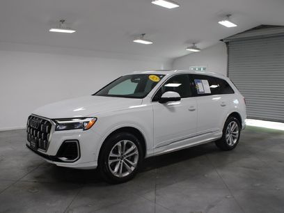 Used 2025 Audi Q7 3.0T Premium Plus