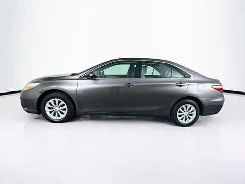 Used 2015 Toyota Camry LE FWD image 6