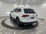 Used 2021 Volkswagen Tiguan SE image 5