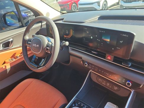 New 2026 Kia Carnival EX image 8