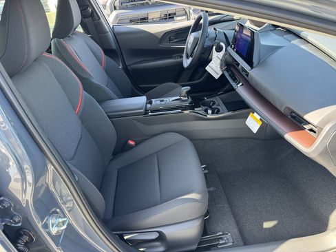 New 2026 Toyota Prius Plug-In Hybrid image 8