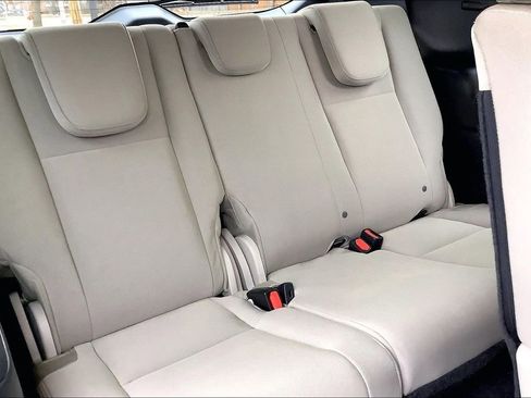 Used 2023 Subaru Ascent Premium w/ Convenience Package image 31