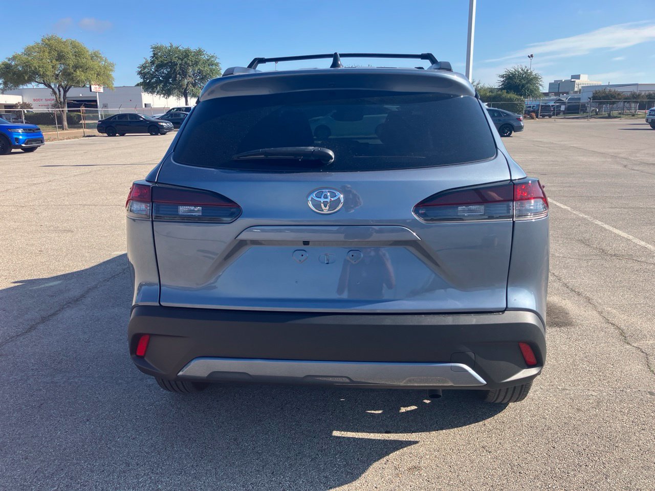 Used 2026 Toyota Corolla Cross LE FWD image 4