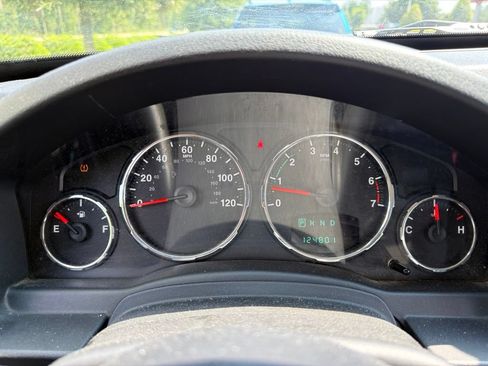 Used 2011 Jeep Liberty Sport RWD image 11