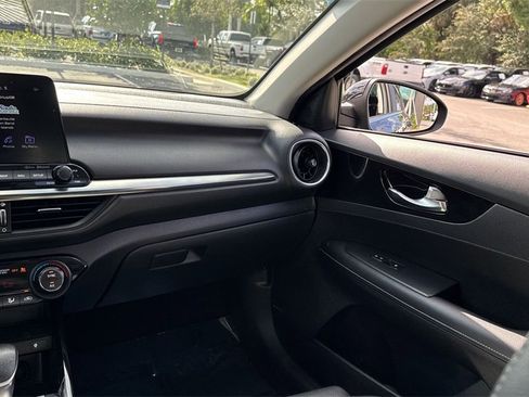 Used 2021 Kia Forte EX image 16