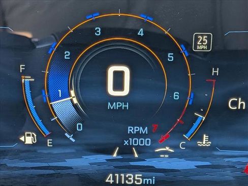 Used 2025 Chevrolet Equinox LT FWD image 11