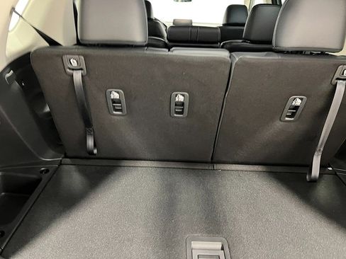 New 2025 Honda Pilot Touring image 32