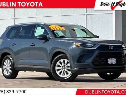 Used 2025 Toyota Grand Highlander FWD image 1