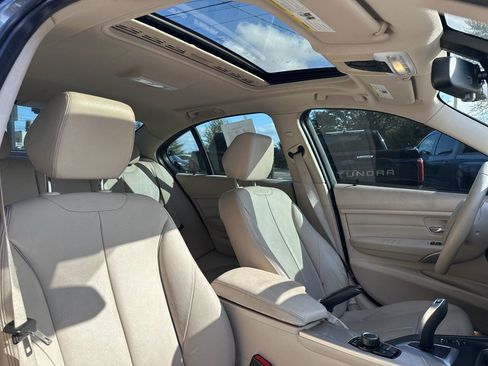 Used 2012 BMW 328i Sedan w/ Premium Pkg image 14