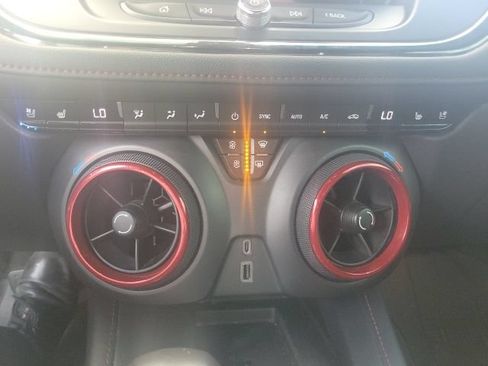 Used 2020 Chevrolet Blazer RS FWD image 17