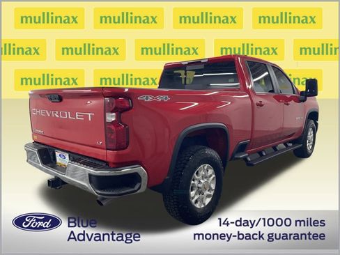 Used 2025 Chevrolet Silverado 2500 LT w/ Leather Package image 3