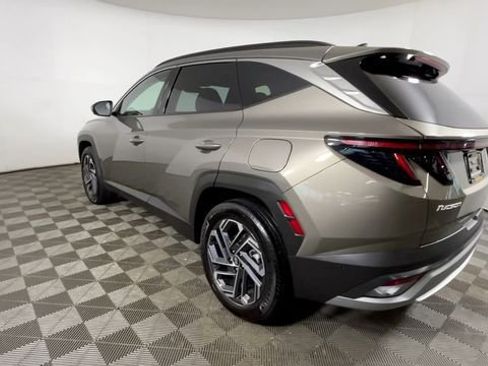 Used 2025 Hyundai Tucson Limited AWD/4WD image 6