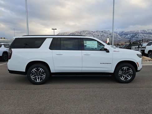 New 2026 Chevrolet Suburban Z71 w/ Z71 Off-Road Package image 2