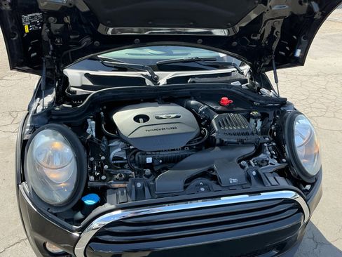 Used 2017 MINI Cooper 4-Door Hardtop FWD image 22