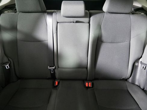 Used 2020 Toyota RAV4 LE image 13