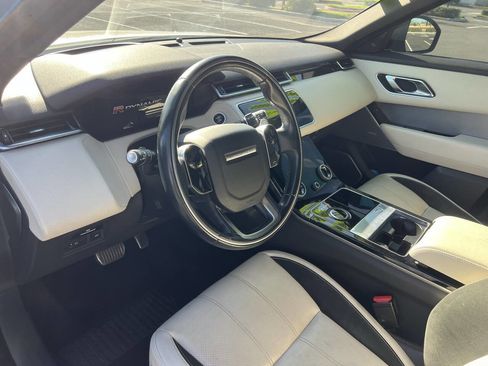 Used 2018 Land Rover Range Rover Velar R-Dynamic SE image 28