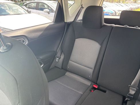 Used 2025 Kia Soul LX w/ LX Technology Package FWD image 38