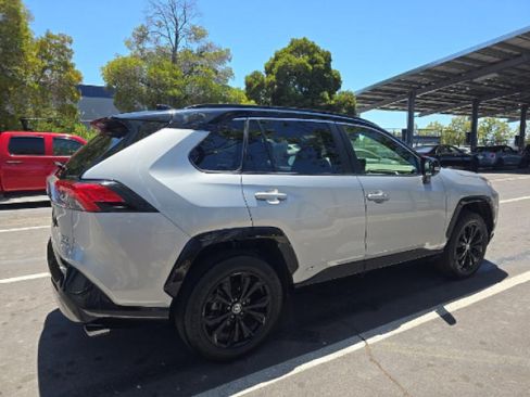 Used 2023 Toyota RAV4 XSE AWD/4WD image 3