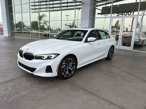 New 2026 BMW 330i Sedan w/ Convenience Package RWD image 1