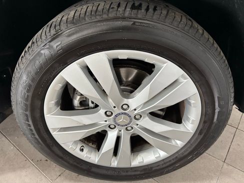 Used 2012 Mercedes-Benz GL 320 BlueTEC 4MATIC image 9