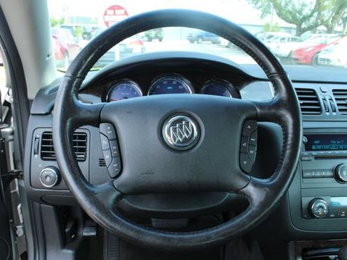 Used 2007 Buick Lucerne CXS w/ Driver Confidence Package FWD image 21