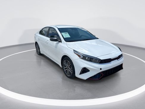 Used 2023 Kia Forte GT-Line FWD image 3