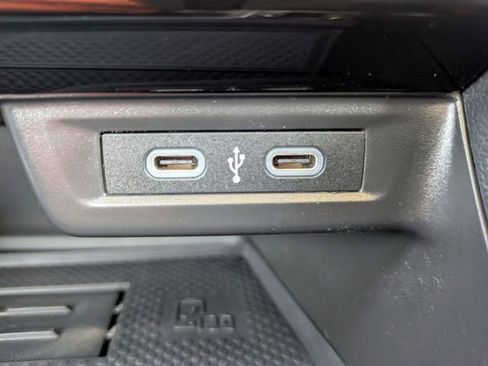 New 2026 Volkswagen Jetta SE FWD image 24