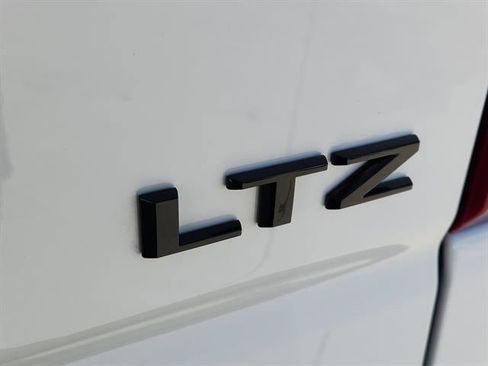 Used 2026 Chevrolet Silverado 1500 LTZ AWD/4WD image 5