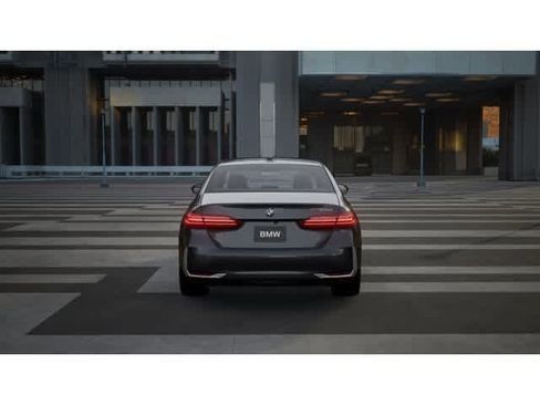 New 2026 BMW 530i RWD image 5