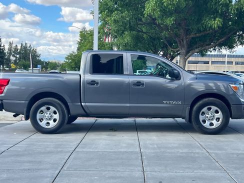 Used 2021 Nissan Titan S w/ S Utility Package image 9