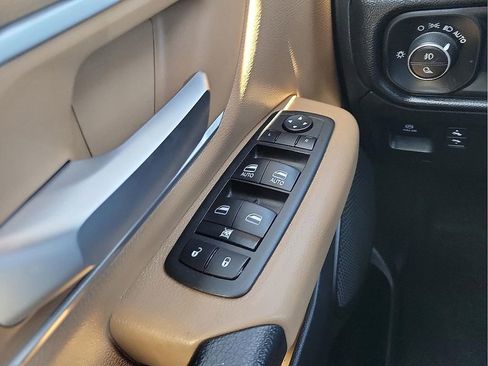 Used 2022 RAM 1500 Big Horn AWD/4WD image 13