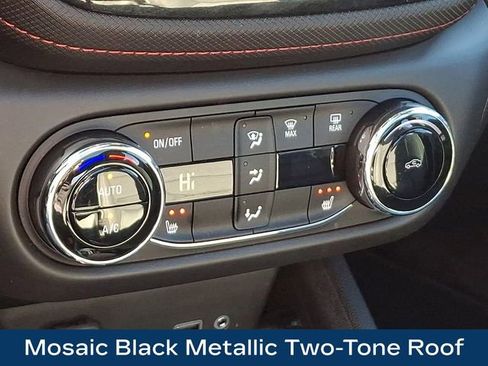 Used 2023 Chevrolet TrailBlazer RS w/ Sun and Liftgate Package image 21