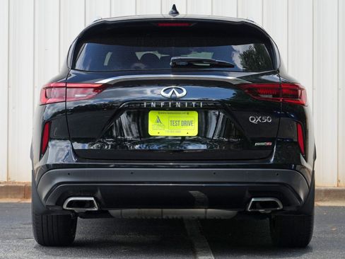 Used 2020 INFINITI QX50 Essential w/ Edition 30 Package FWD image 10