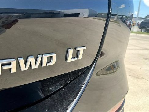 Used 2022 Chevrolet Equinox LT AWD/4WD image 24