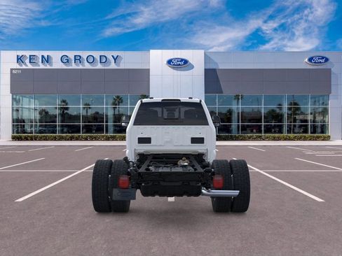 New 2026 Ford F550 4x4 Supercab Super Duty image 6