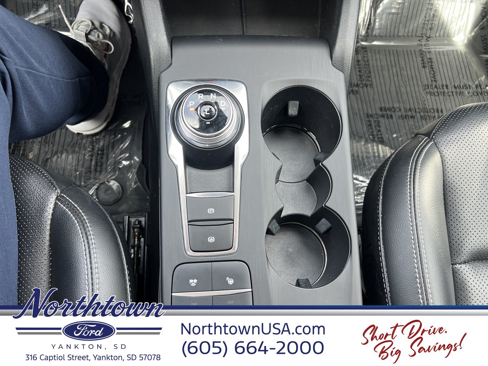 Used 2021 Ford Escape Titanium w/ Class II Trailer Tow Package AWD/4WD image 28