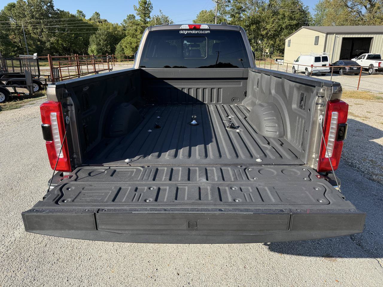 Used 2023 Ford F350 Lariat w/ Lariat Ultimate Package AWD/4WD image 5