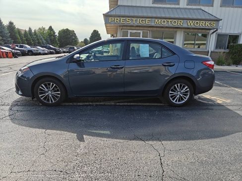 Used 2015 Toyota Corolla LE FWD image 4